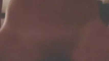 Voglio ingoiare le dimensioni del giovani troie italiane mostro.