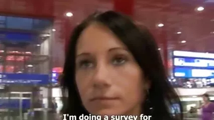 Ho colto l'occasione e ho piantato una ragazza stronza accanto a una ragazza addormentata. film porno zoccole italiane