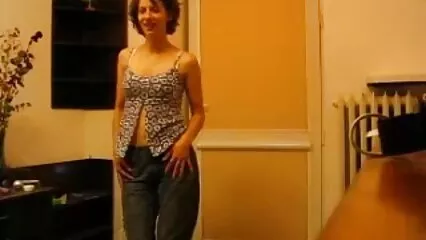 Un bel sesso di troie mature italiane amatoriali gruppo di studenti con un compagno di classe, insegnante e direttore.
