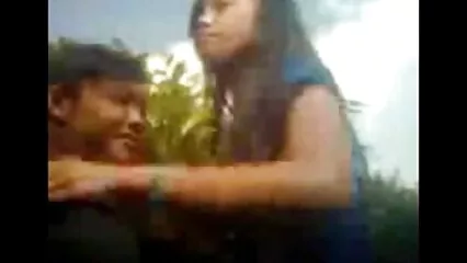 Un mature porcone italiane uomo premuroso non si sente dispiaciuto per i buchi.