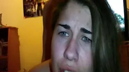 Smettila di mostrare le tette!. mamme italiane puttane