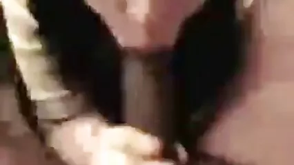 Il tettone italiane troie bacio giusto che ogni uomo sogna.