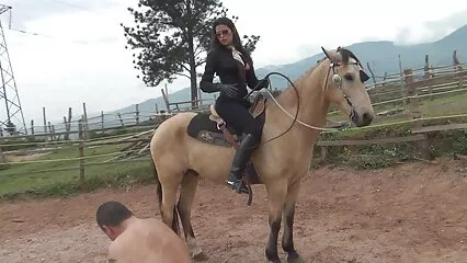 La fortuna mature amatoriali porche del camionista è illimitata.