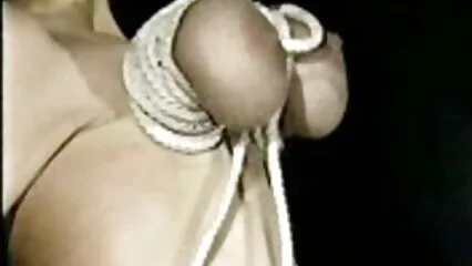 Il cliente è uscito dalle mani forti del puttane italiane per strada massaggiatore e ha convinto il marito a fare sesso di gruppo.